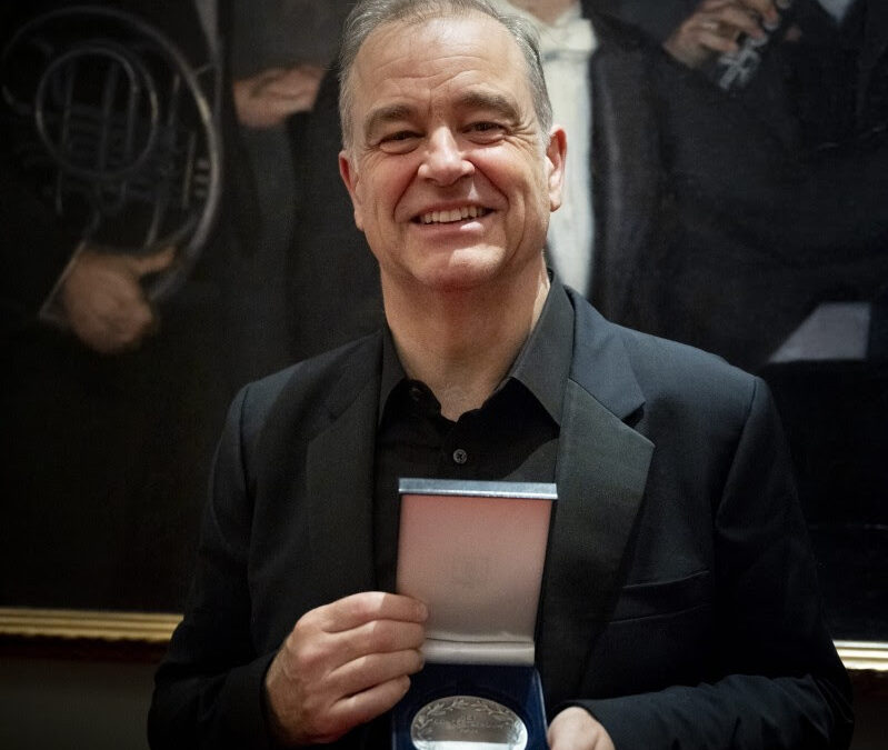 Concertgebouw Medal for pianist Julius Drake