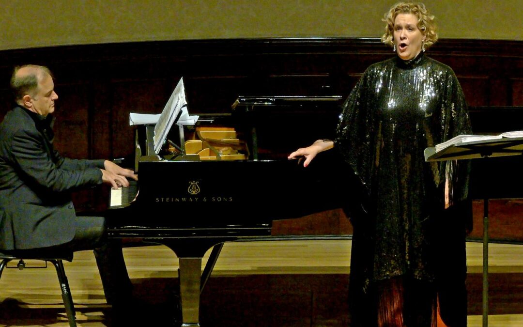 “A diva bares all, from Bach to Bowie” – Wigmore Hall with Alice Coote